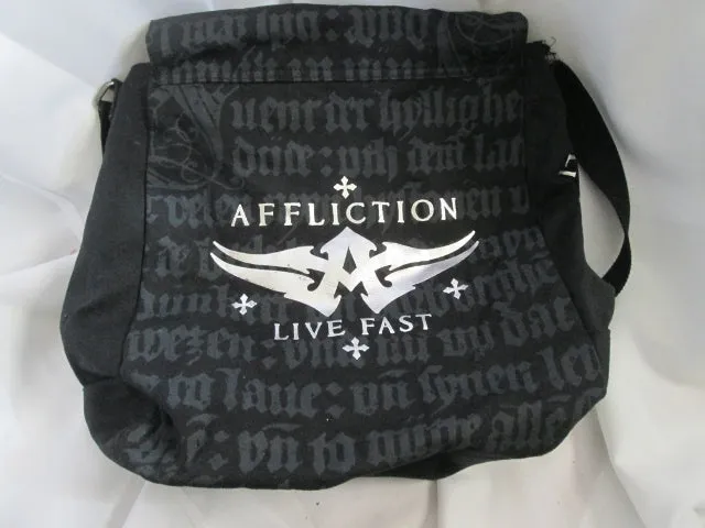 AFFLICTION METROPARK Messenger Crossbody Flap Bag Man Purse Vegan BLACK