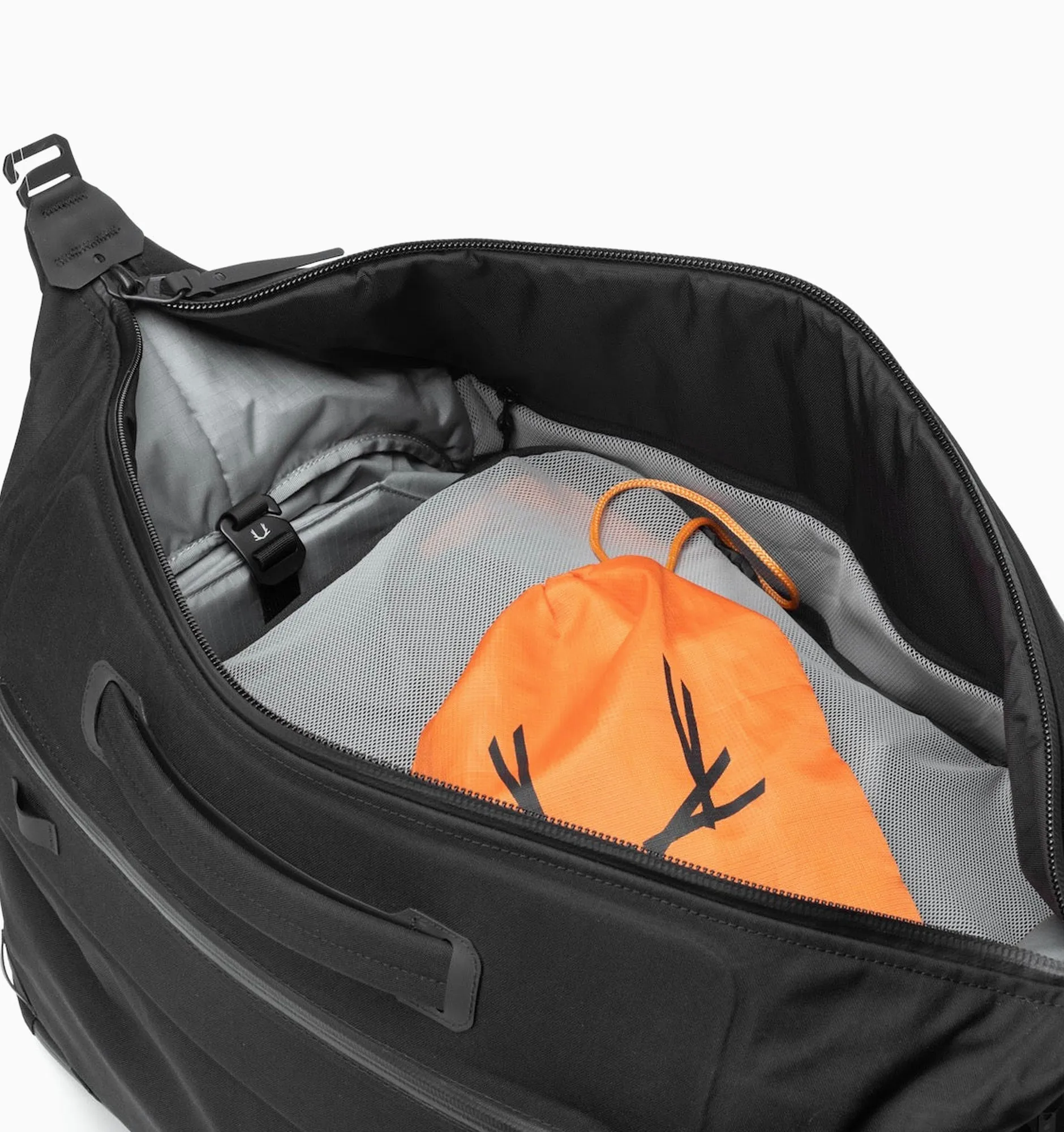 Black Ember DEX 30 Duffle