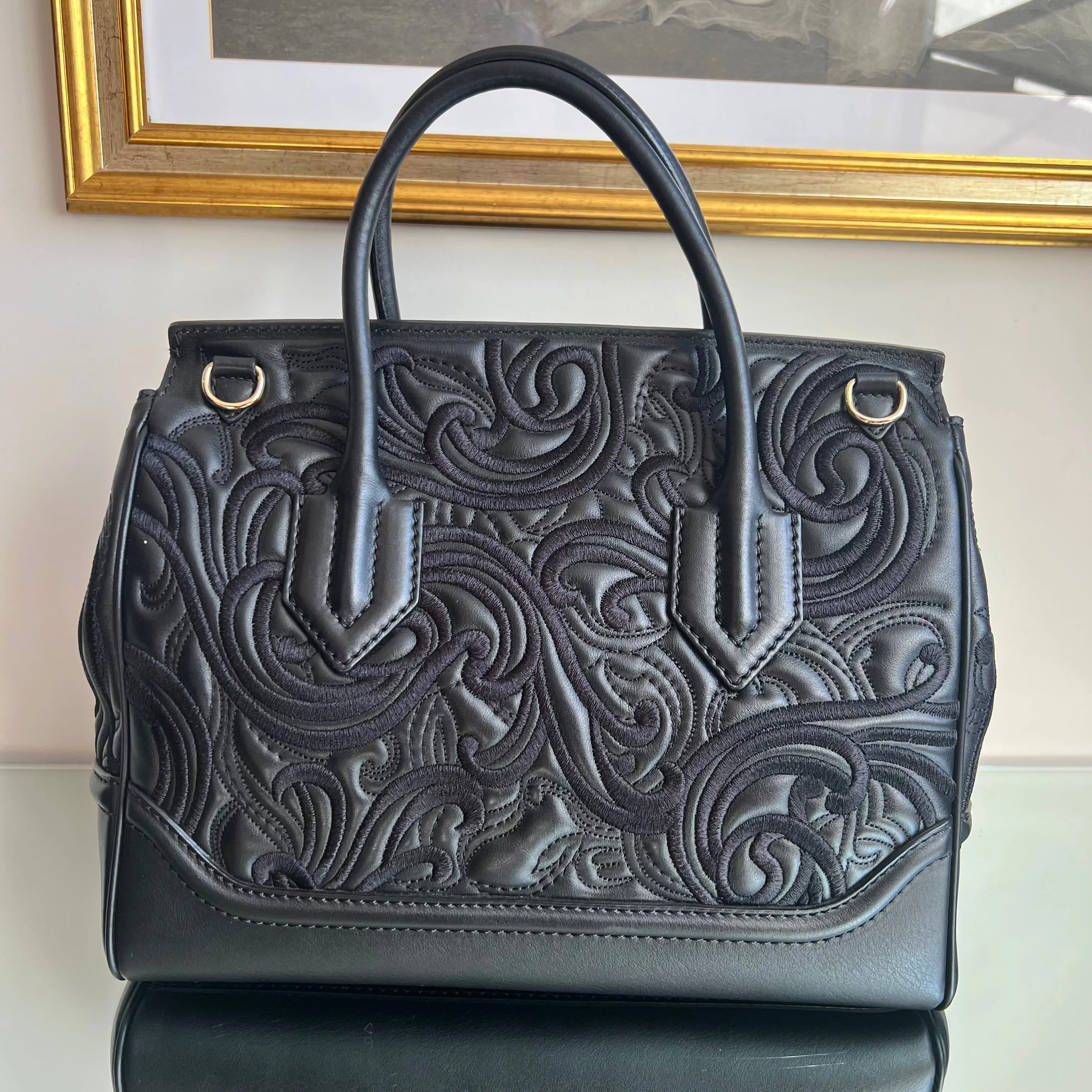 Bolsa Versace Palazzo Empire  Preta