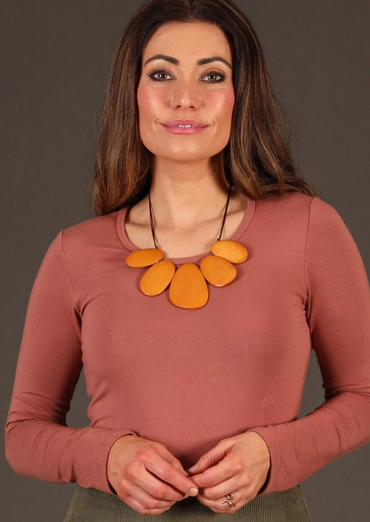 Cleo necklace Turmeric