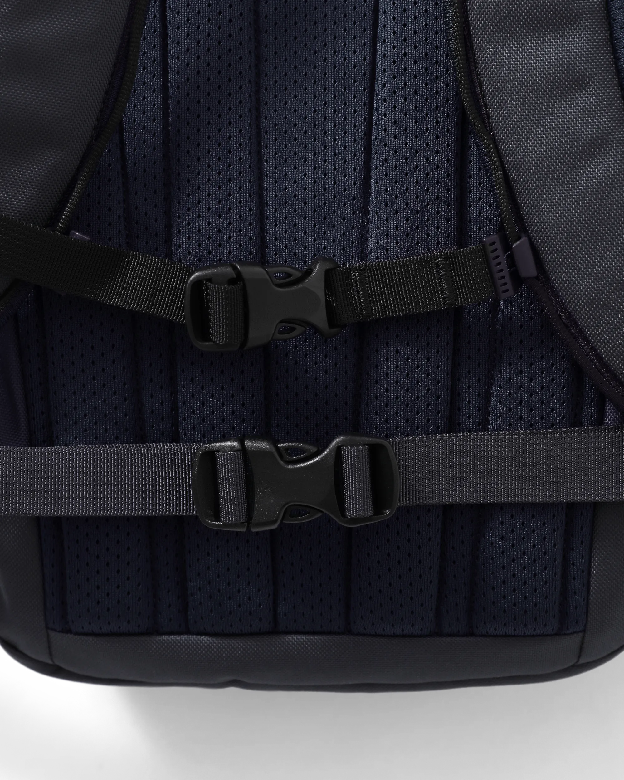 MANTIS 16 BACKPACK