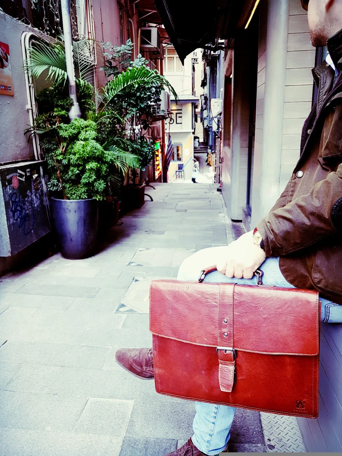 Portfolio | Brown | Waxed Buffalo Leather