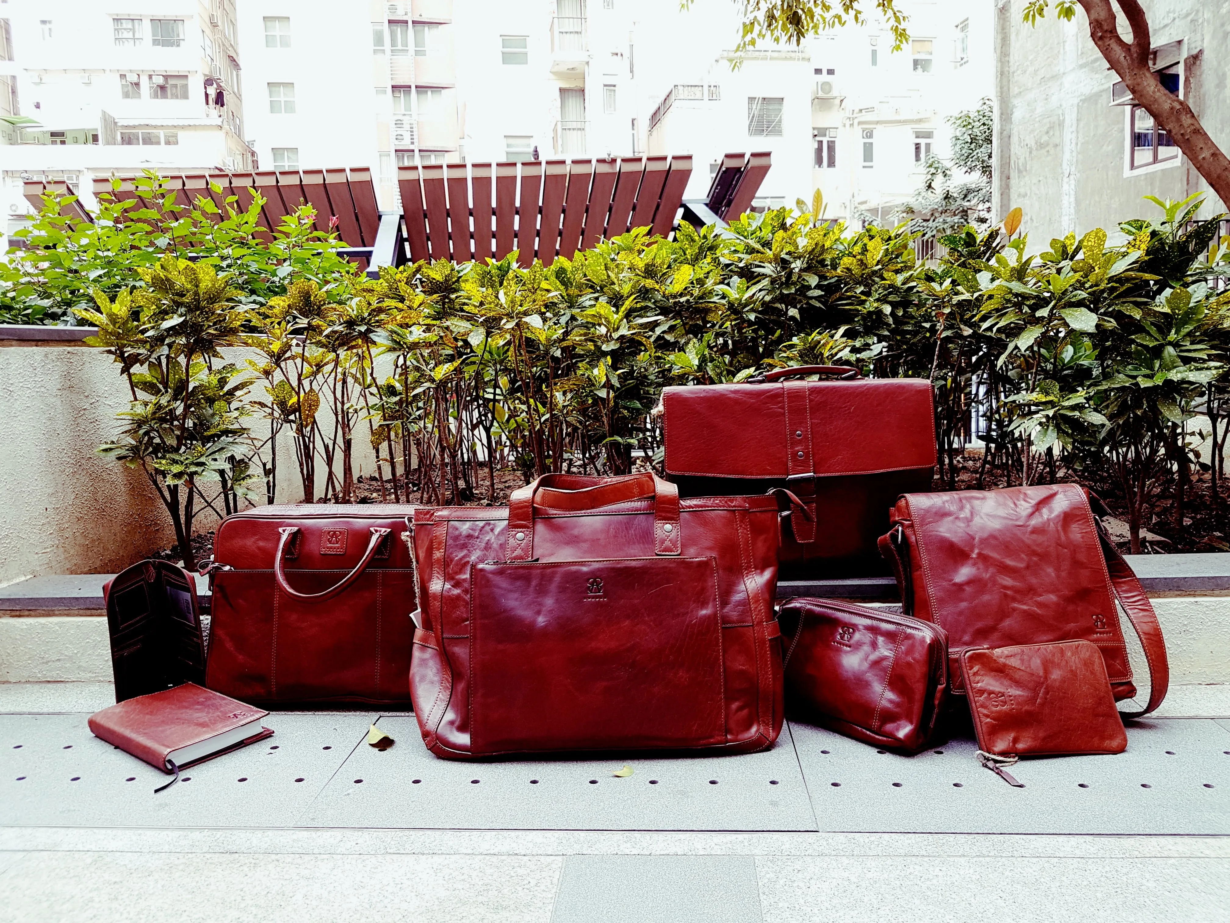 Portfolio | Brown | Waxed Buffalo Leather