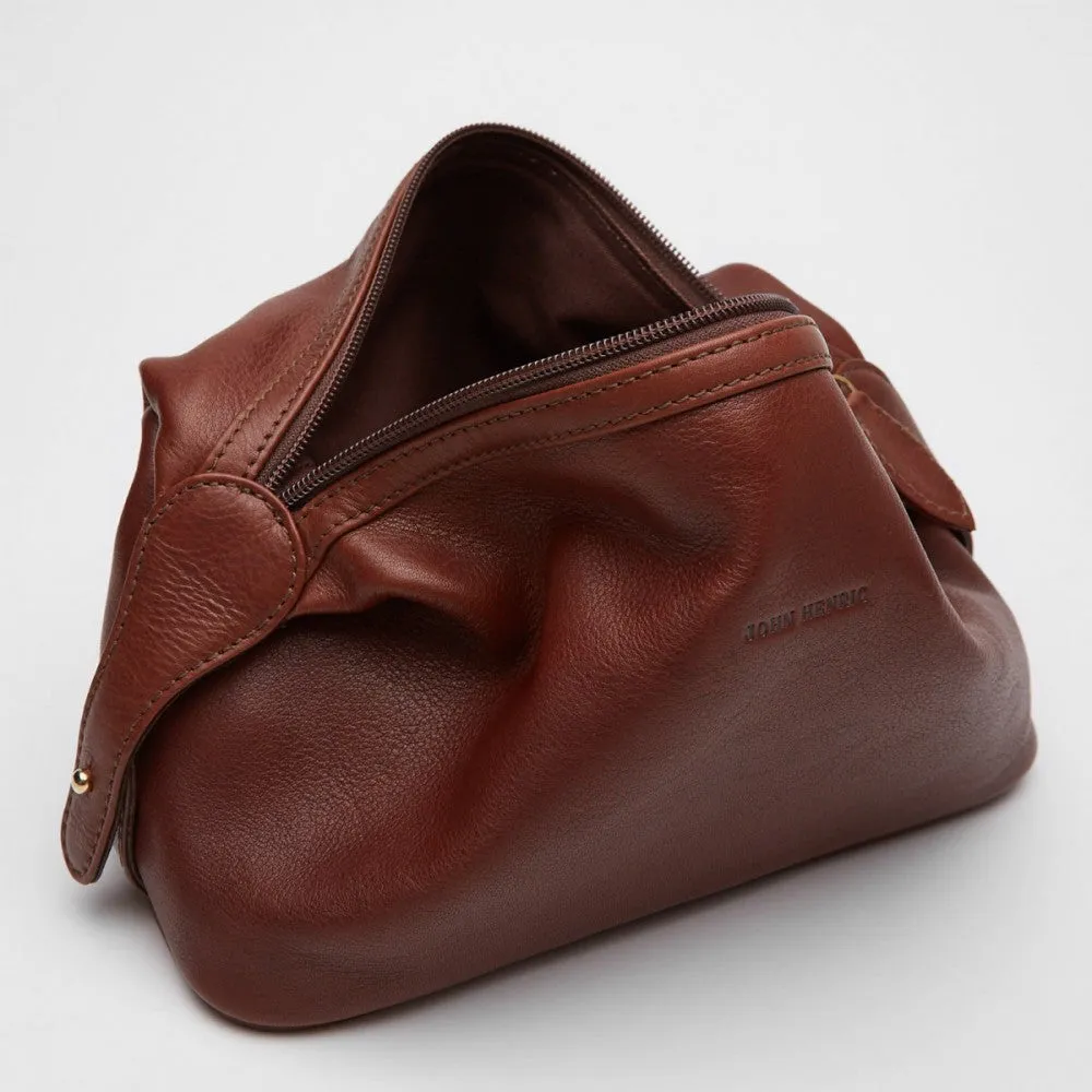 Toiletry Bag | Tino | Chestnut Leather